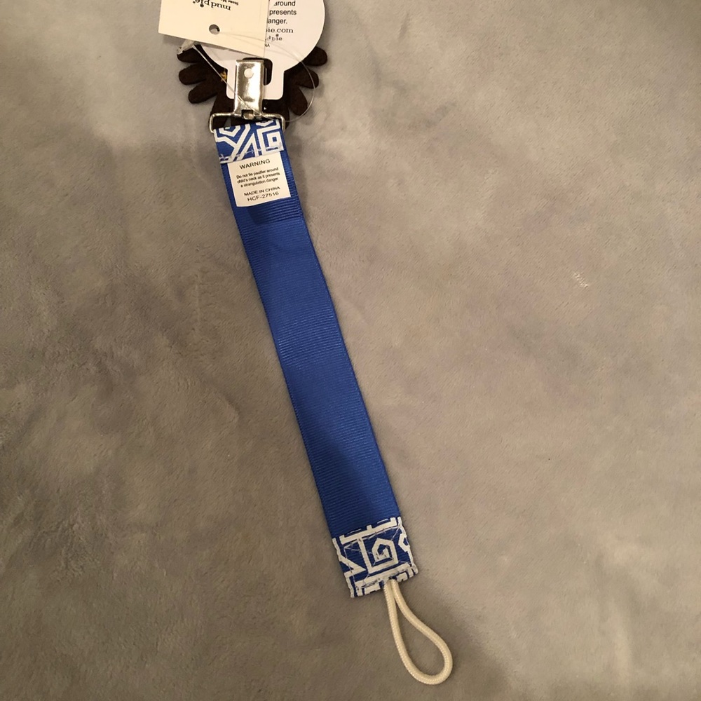 Pacifier Clip - Picture 2 of 2